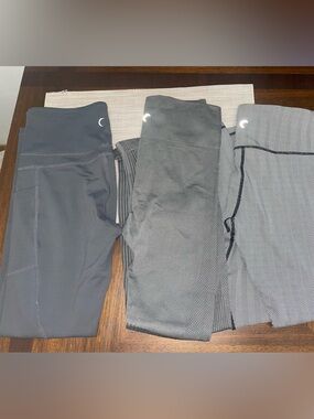 Zyia Gray Leggings Size Small High Rise Black Gray Colorblock Athletic Workout